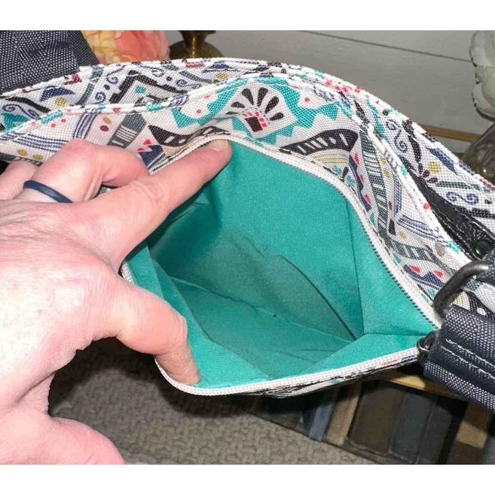 Dakine Geometric Boho Floral Crossbody Purse Multicolor